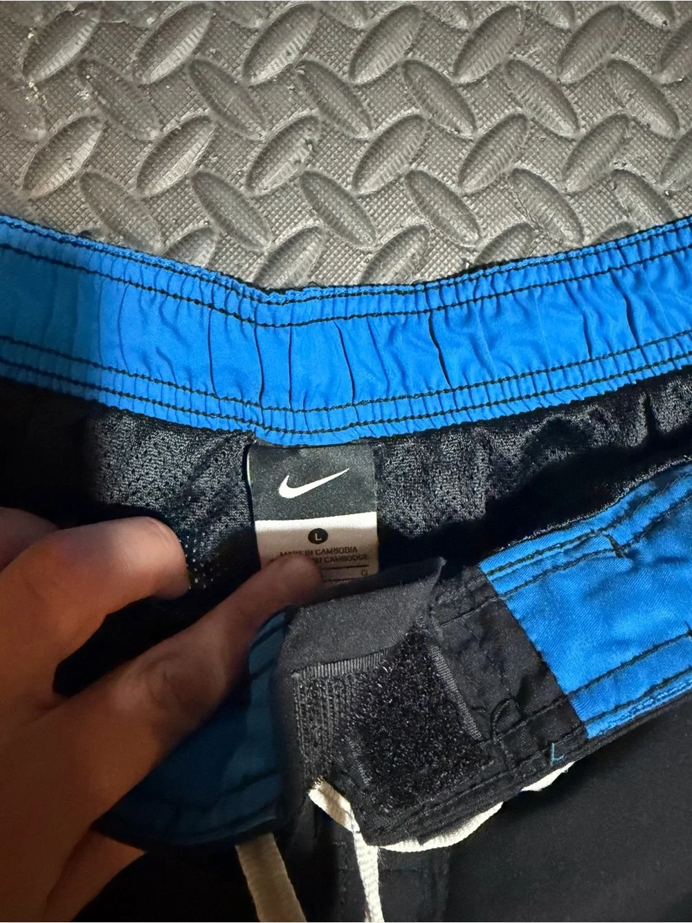Y2K Nike Men’s Black Swim Trunks with Blue Accent